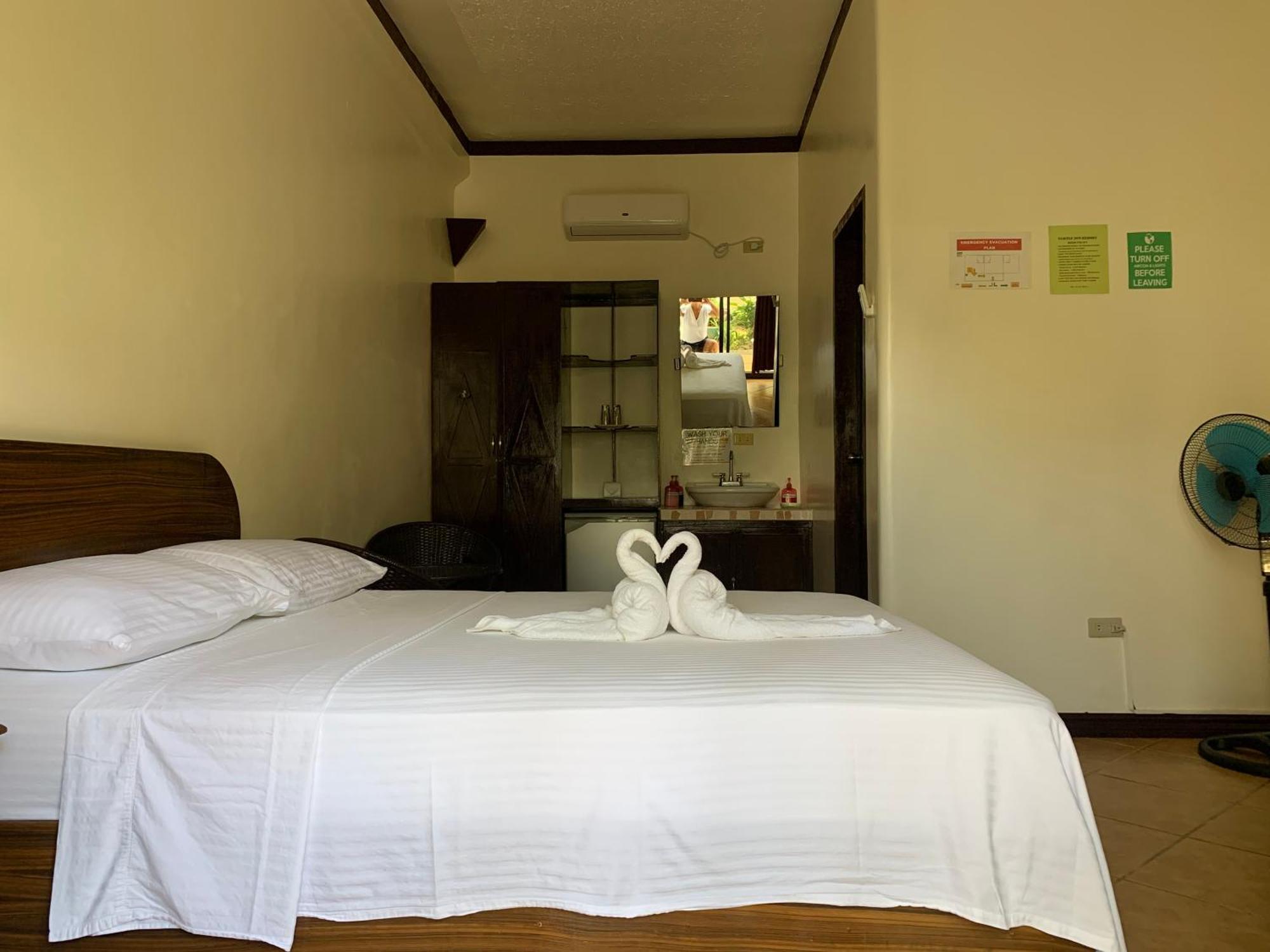 Turtle Inn Resort Manoc-Manoc Luaran gambar